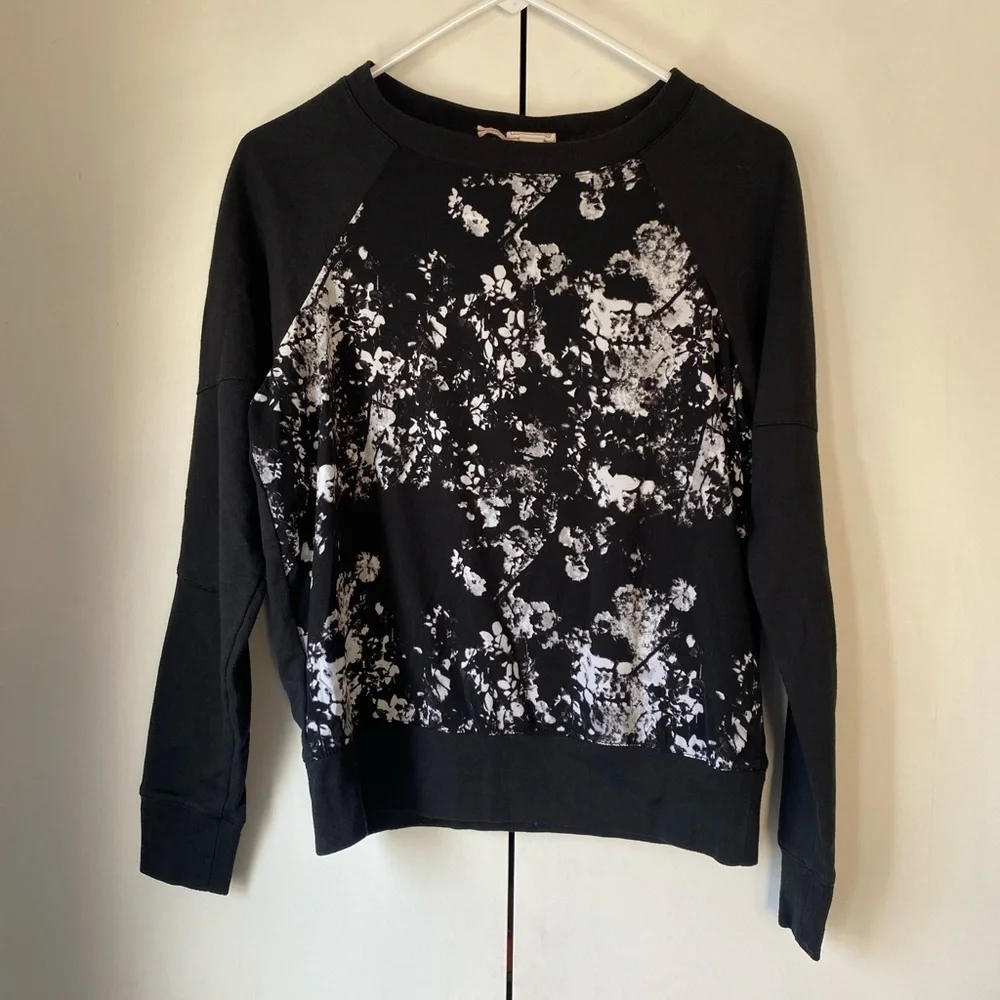 Converse Kids One Star Pullover Black White Block Print Long Sleeve Top